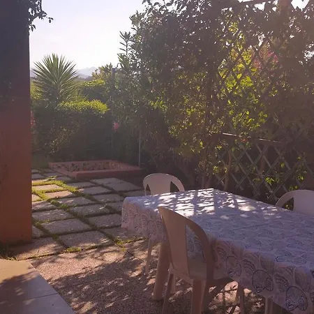 Caffarena アパートホテル 4*