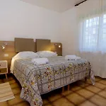 מלון דירות Caffarena 4*