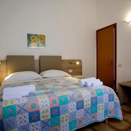 Aparthotel Caffarena 3*