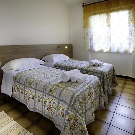 Caffarena Aparthotel 4*
