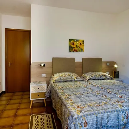Caffarena 4* Àrbatax