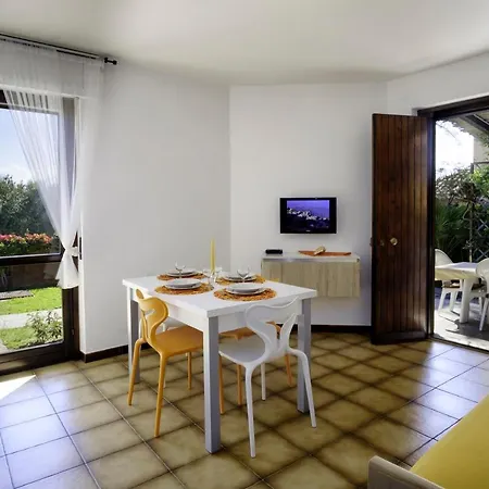 Caffarena Aparthotel 4*