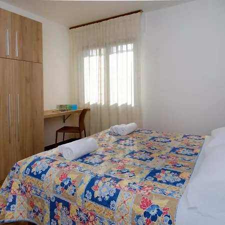 Aparthotel Caffarena 3*